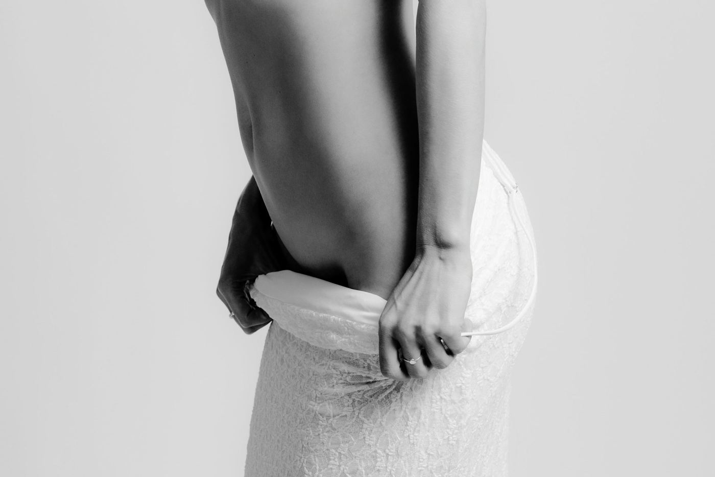 Dentelle blanche, dos