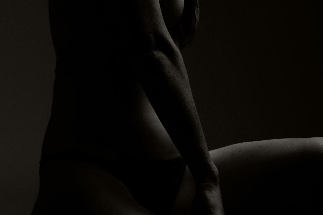 Silhouette dans le noir